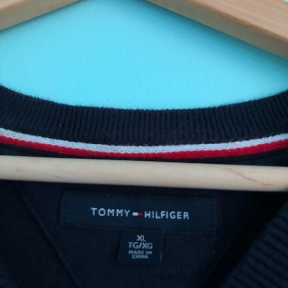 Tommy Hilfiger Sweater - Picture 3 of 3